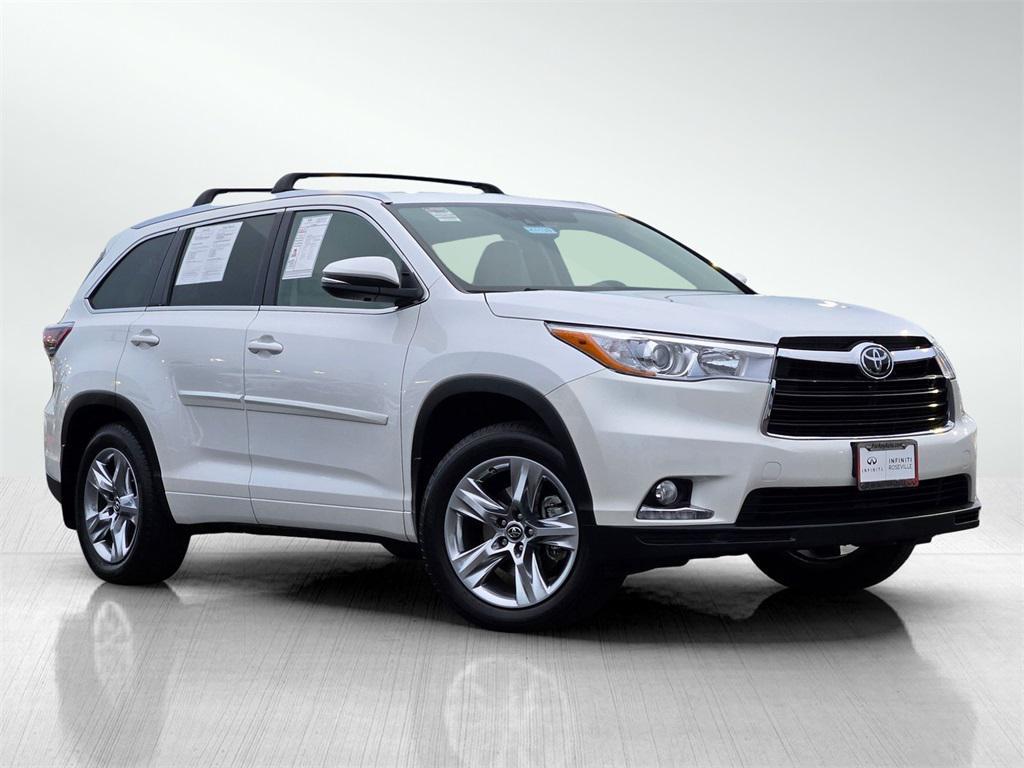 used 2016 Toyota Highlander car, priced at $23,900