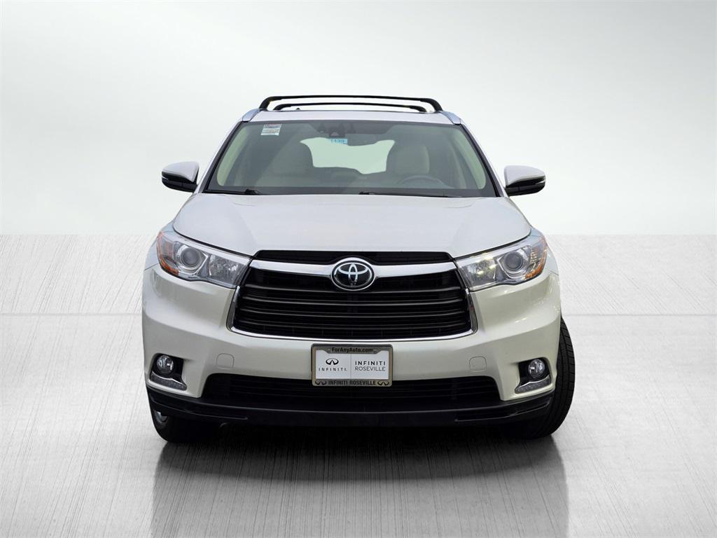 used 2016 Toyota Highlander car, priced at $23,900