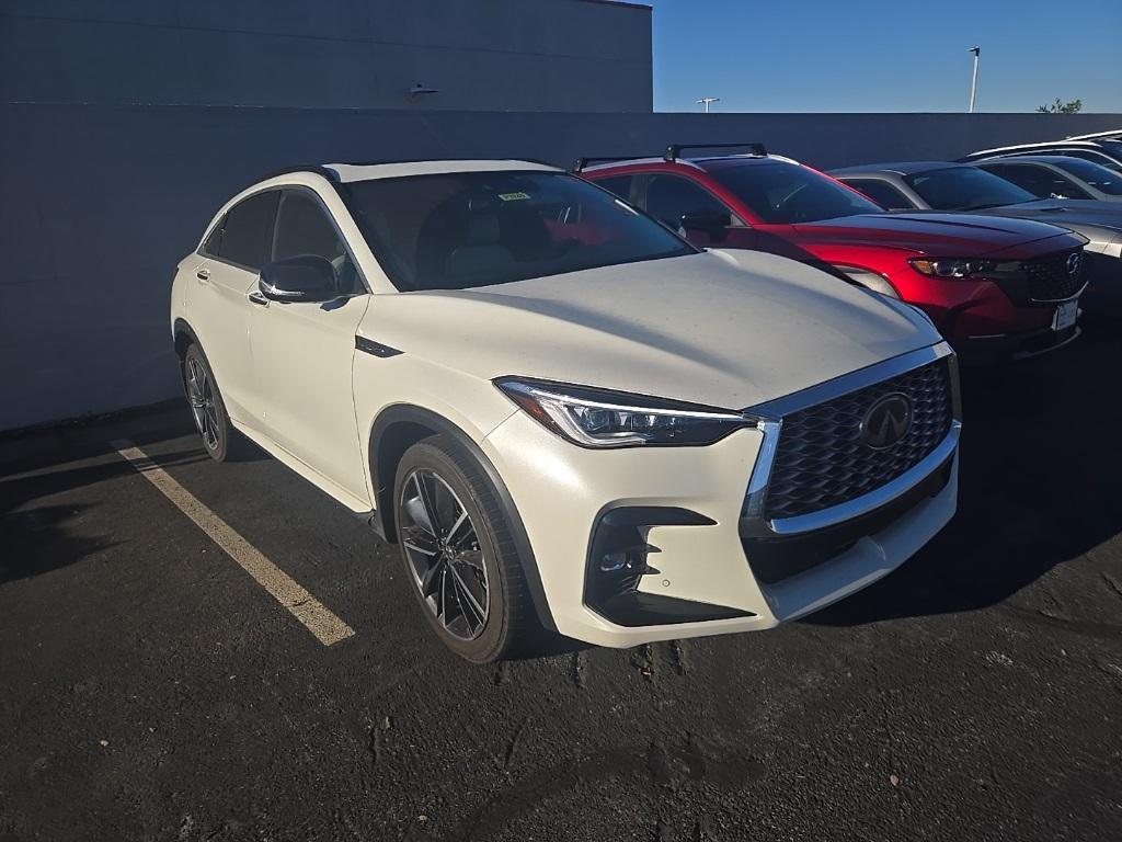 used 2023 INFINITI QX55 car