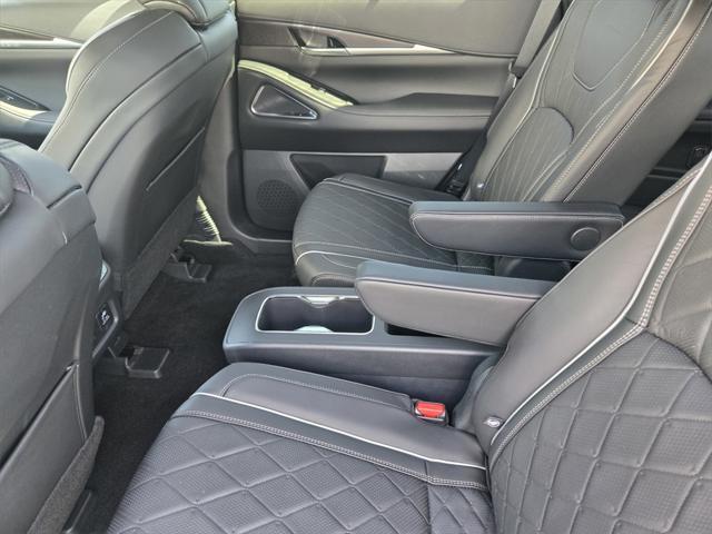 new 2025 INFINITI QX60 car, priced at $67,840