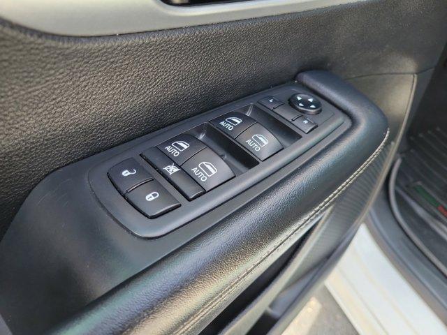 used 2018 Chrysler Pacifica car, priced at $17,900