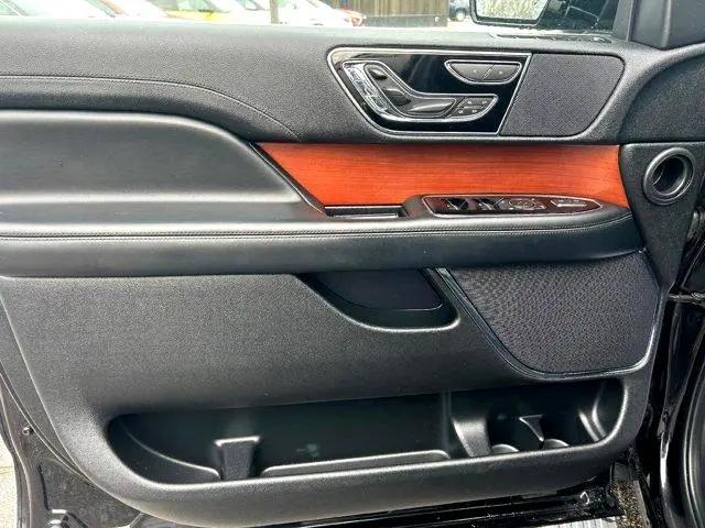 used 2020 Lincoln Navigator car, priced at $49,900
