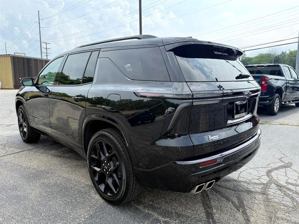 used 2024 Chevrolet Traverse car, priced at $54,900