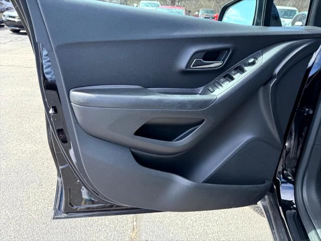 used 2022 Chevrolet Trax car, priced at $22,900