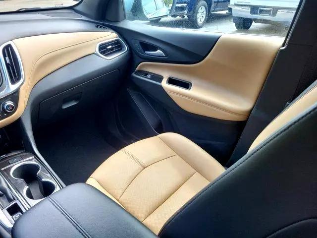 used 2022 Chevrolet Equinox car, priced at $27,900