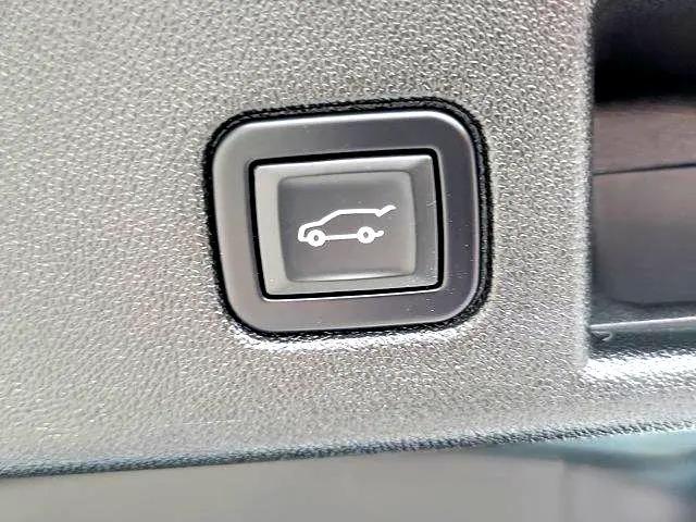 used 2022 Chevrolet Equinox car, priced at $27,900