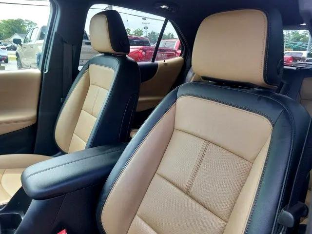 used 2022 Chevrolet Equinox car, priced at $27,900