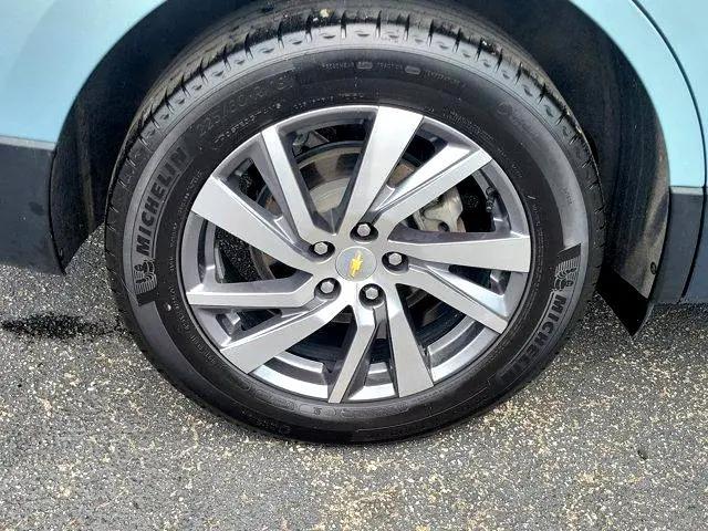 used 2022 Chevrolet Equinox car, priced at $27,900