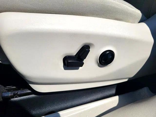 used 2018 Chrysler Pacifica Hybrid car, priced at $19,900