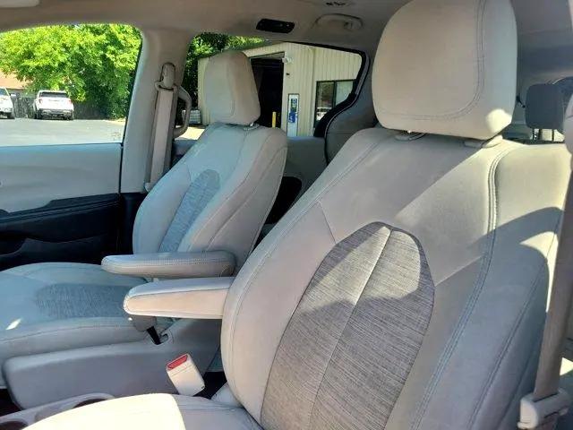 used 2018 Chrysler Pacifica Hybrid car, priced at $19,900