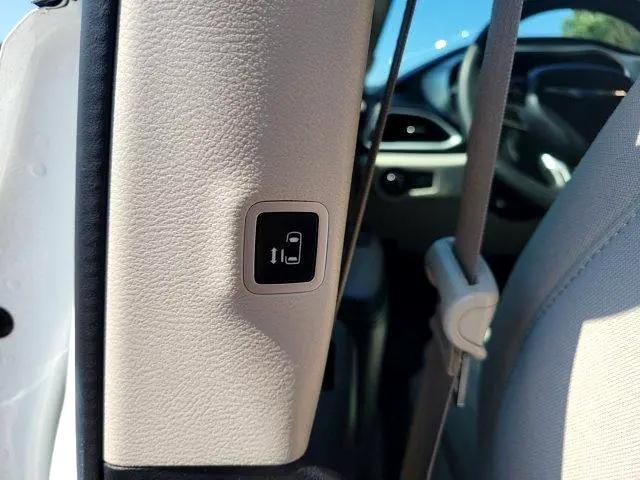 used 2018 Chrysler Pacifica Hybrid car, priced at $19,900