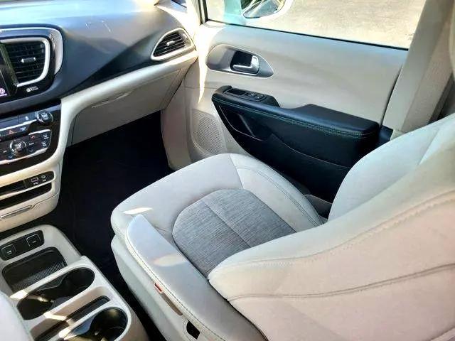 used 2018 Chrysler Pacifica Hybrid car, priced at $19,900