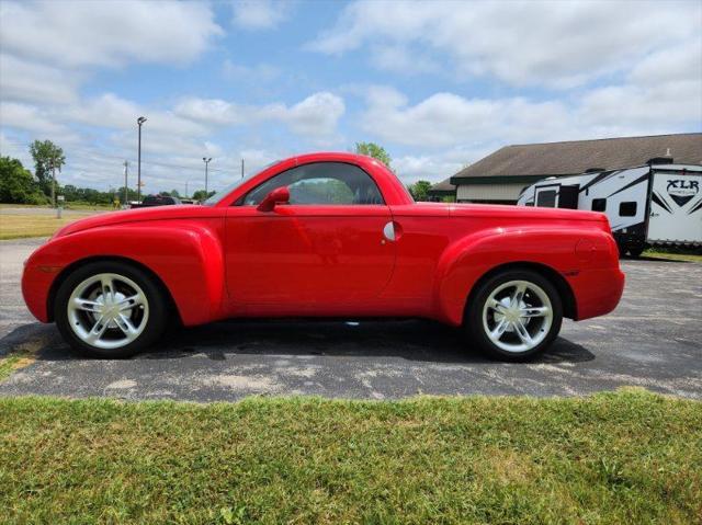 used 2003 Chevrolet SSR car, priced at $29,900