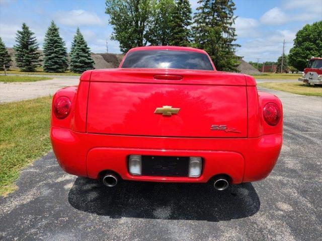 used 2003 Chevrolet SSR car, priced at $29,900