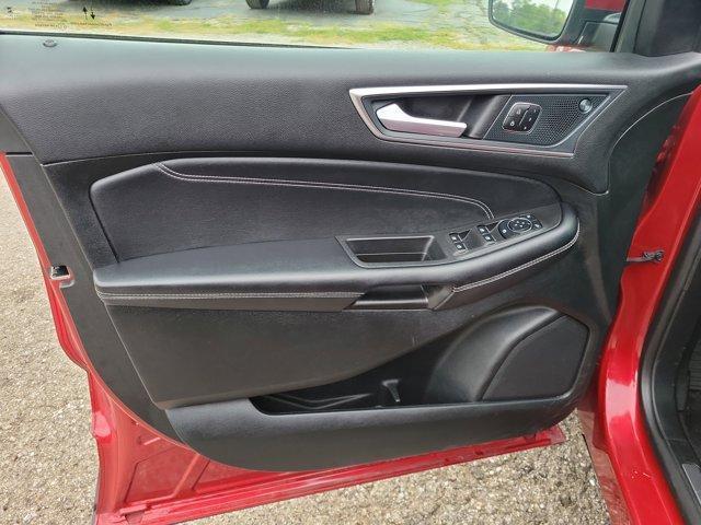 used 2024 Ford Edge car, priced at $29,900