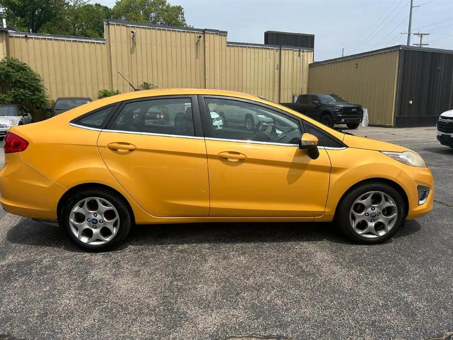 used 2013 Ford Fiesta car