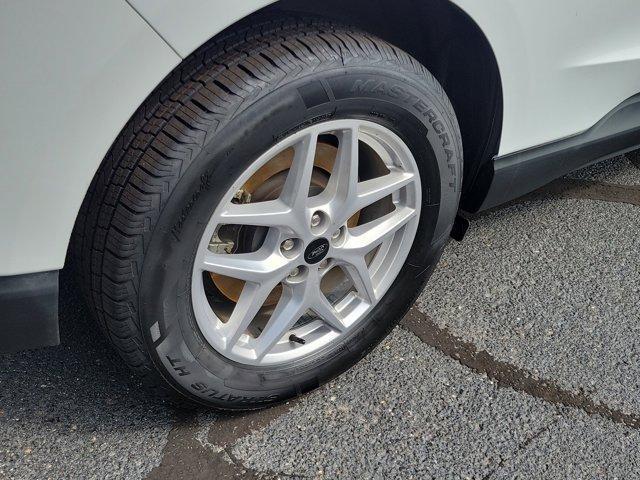 used 2024 Ford Edge car, priced at $24,900