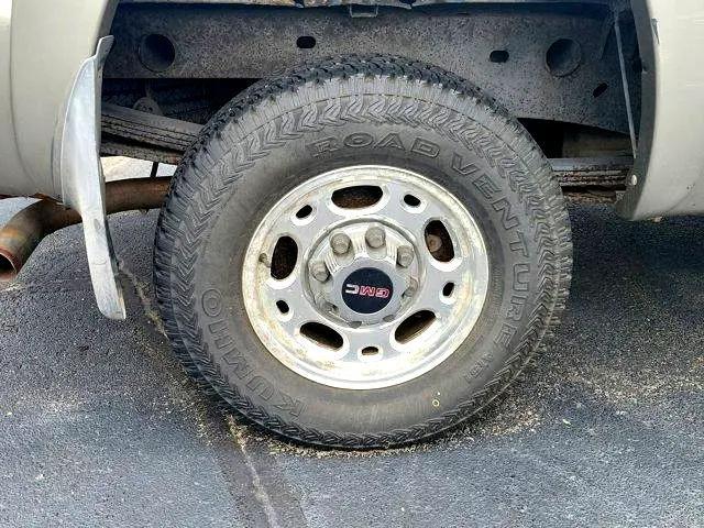 used 2002 GMC Sierra 1500 car, priced at $10,000