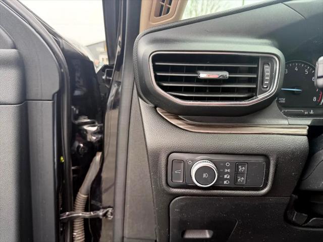 used 2022 Ford Explorer car, priced at $29,900
