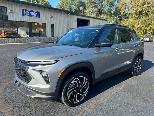 used 2024 Chevrolet TrailBlazer car, priced at $28,900