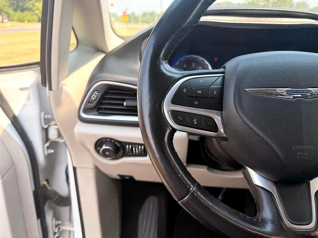 used 2020 Chrysler Pacifica car, priced at $24,900