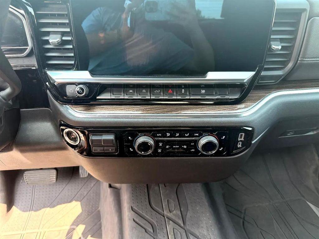 used 2023 Chevrolet Silverado 1500 car, priced at $39,900