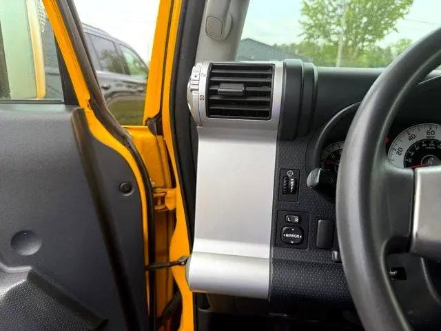 used 2007 Toyota FJ Cruiser car, priced at $17,777