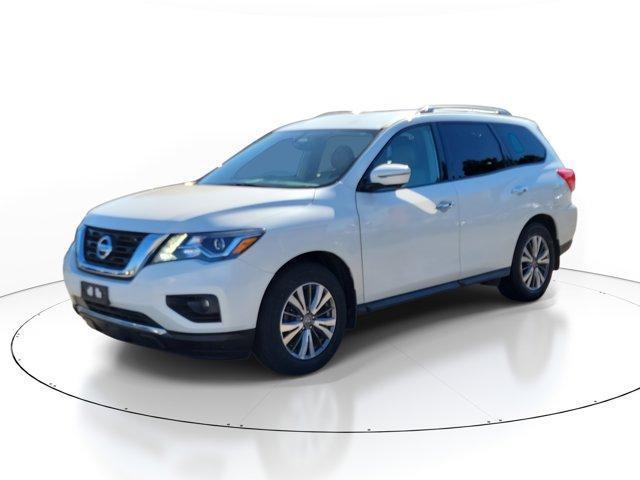 used 2020 Nissan Pathfinder car, priced at $21,900