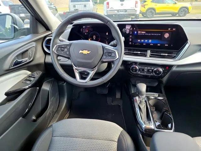 used 2025 Chevrolet Trax car, priced at $25,900