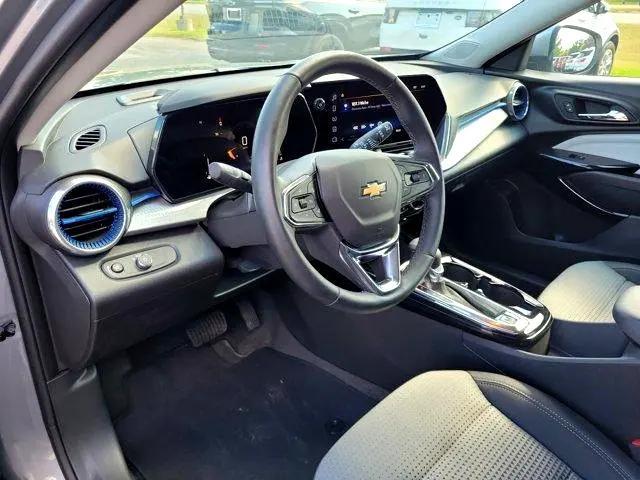 used 2025 Chevrolet Trax car, priced at $25,900