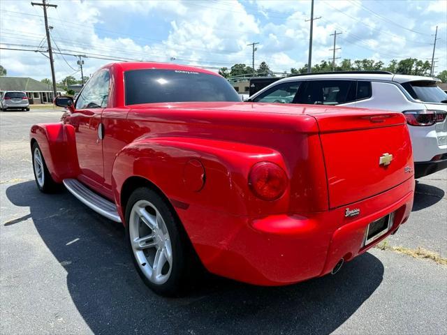 used 2005 Chevrolet SSR car, priced at $22,900