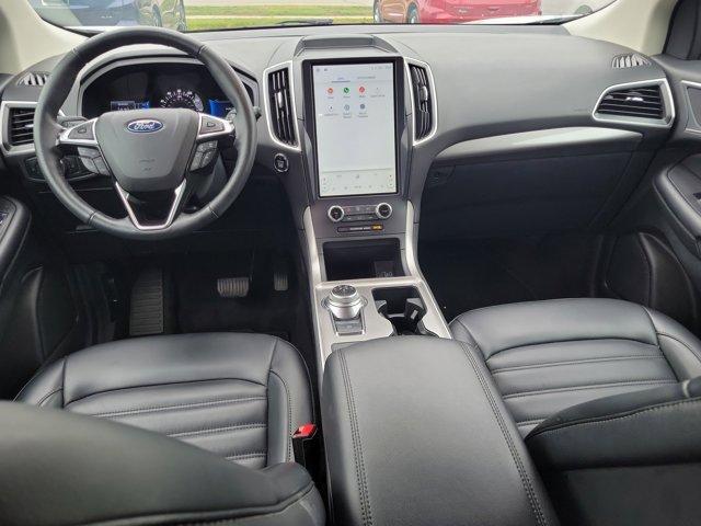 used 2024 Ford Edge car, priced at $25,900