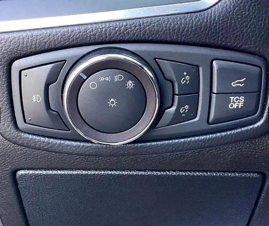 used 2018 Ford Edge car, priced at $14,900