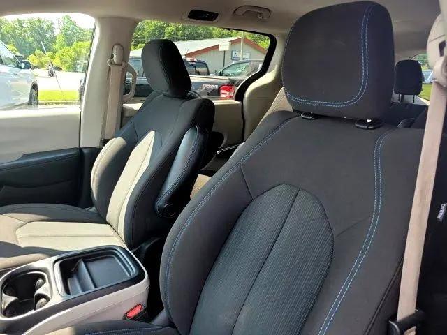 used 2021 Chrysler Pacifica Hybrid car, priced at $23,900