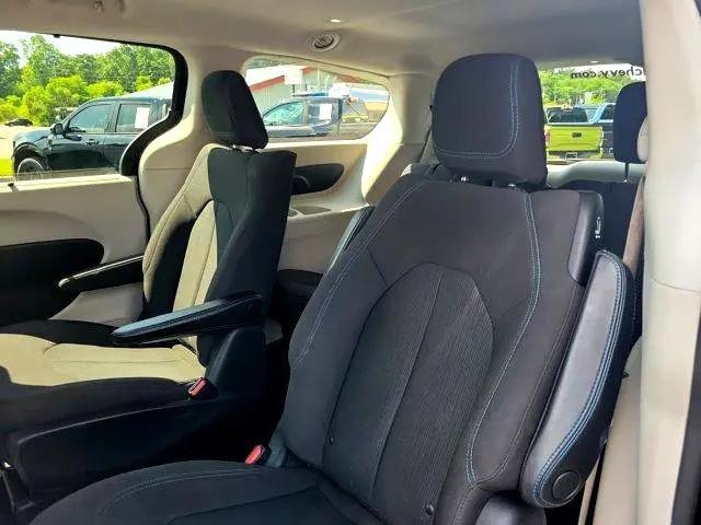 used 2021 Chrysler Pacifica Hybrid car, priced at $23,900