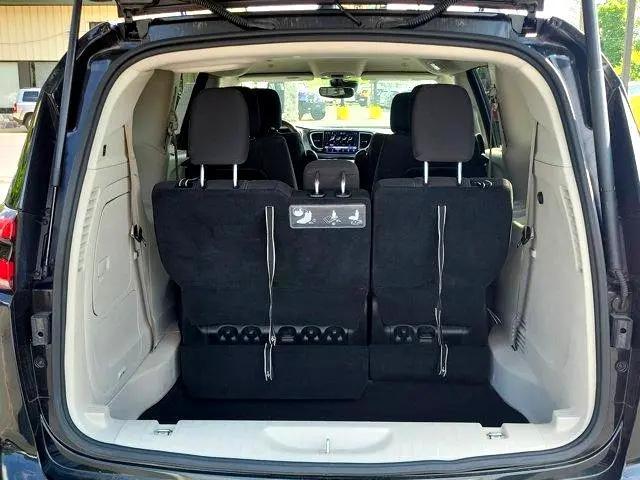used 2021 Chrysler Pacifica Hybrid car, priced at $23,900