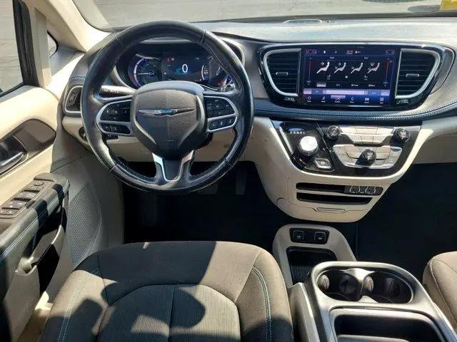 used 2021 Chrysler Pacifica Hybrid car, priced at $23,900