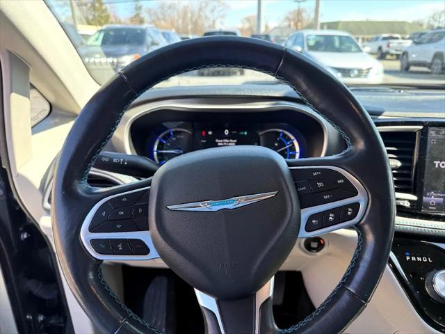 used 2021 Chrysler Pacifica Hybrid car, priced at $29,900