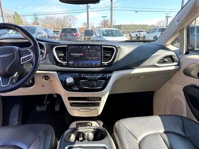 used 2021 Chrysler Pacifica Hybrid car, priced at $26,900
