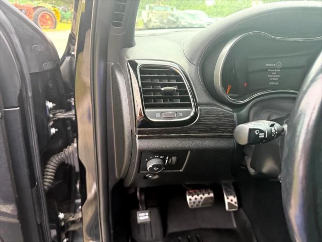 used 2021 Jeep Grand Cherokee car, priced at $29,900