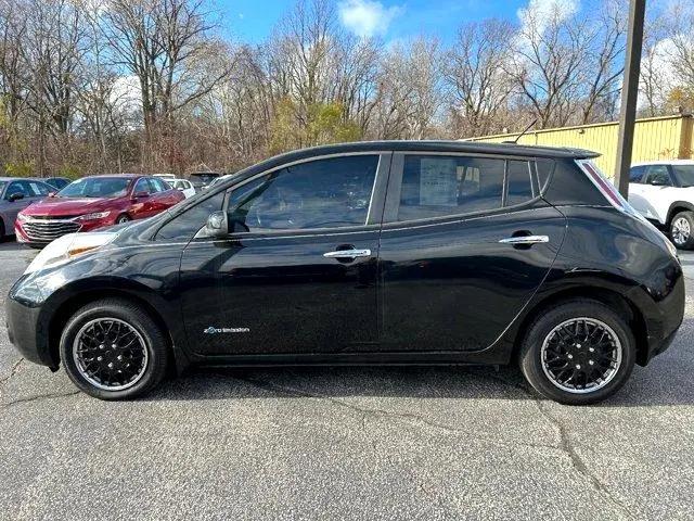 used 2013 Nissan Leaf car, priced at $5,900