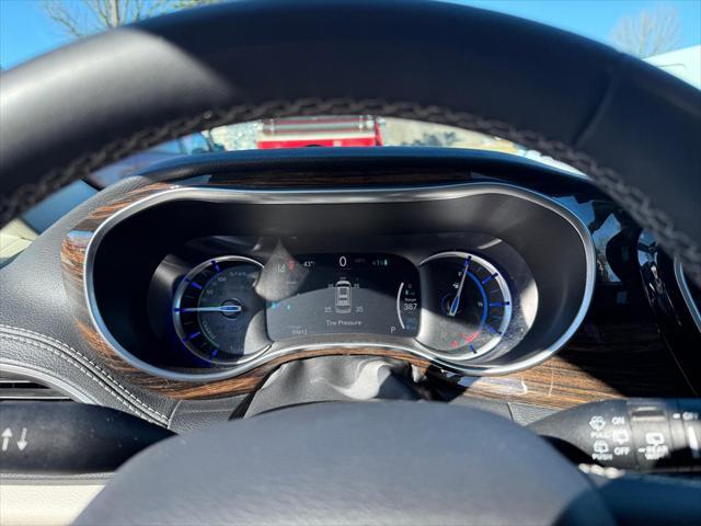 used 2023 Chrysler Pacifica Hybrid car, priced at $28,900