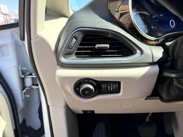 used 2023 Chrysler Pacifica Hybrid car, priced at $28,900