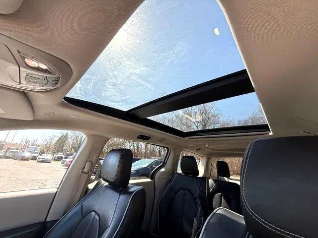 used 2023 Chrysler Pacifica Hybrid car, priced at $28,900