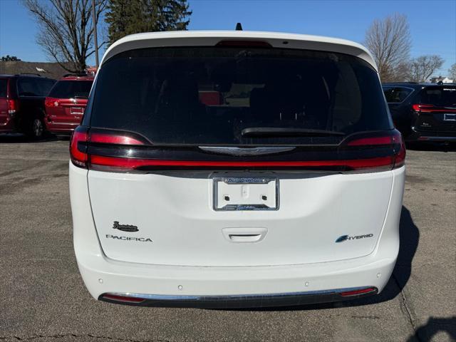 used 2023 Chrysler Pacifica Hybrid car, priced at $28,900