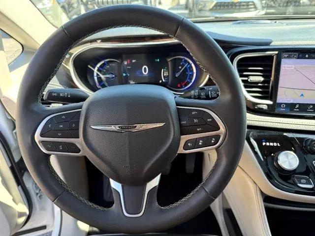 used 2023 Chrysler Pacifica Hybrid car, priced at $28,900