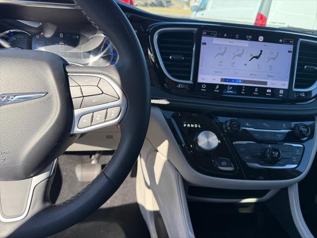 used 2023 Chrysler Pacifica Hybrid car, priced at $28,900