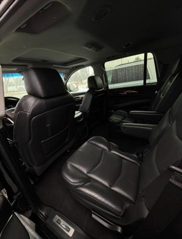 used 2020 Cadillac Escalade car, priced at $39,900