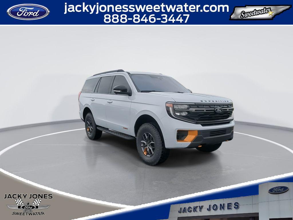 new 2025 Ford Expedition car, priced at $84,540