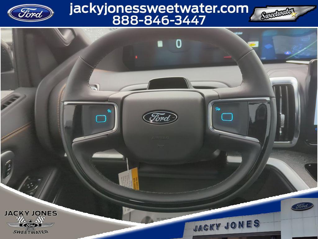 new 2025 Ford Expedition car, priced at $84,540